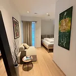 In A Modern Area Right By The Sea! *