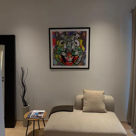 In A Modern Area Right By The Sea! Appartement *