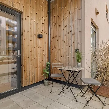 Apartment In A Modern Area Right By The Sea! *