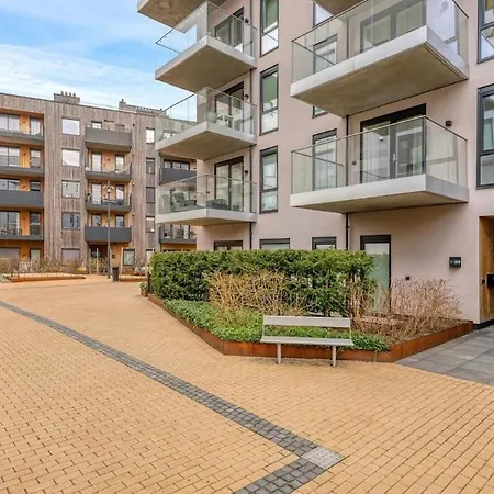 In A Modern Area Right By The Sea! 公寓 *