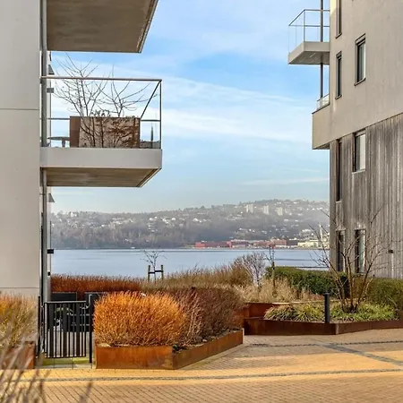 In A Modern Area Right By The Sea! 克里斯蒂安桑