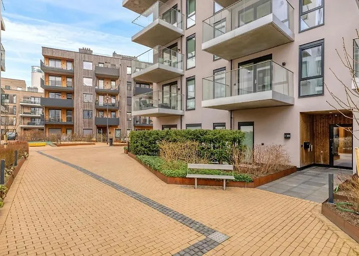 In A Modern Area Right By The Sea! 公寓 *