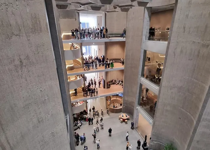 In A Modern Area Right By The Sea! * Kristiansand